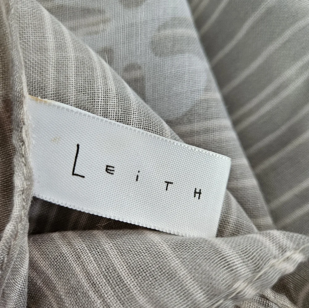 LEITH Embroidered Pop Art Floral Border Scarf / Wrap | 73